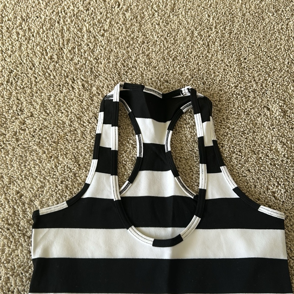 Lululemon Racer back Tank *New without Tag - Picture 2 of 5